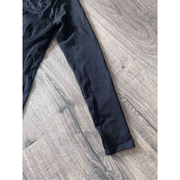 PINK LONG-SLEEVE SQUARE NECK ONESIE size XL - Picture 5 of 9